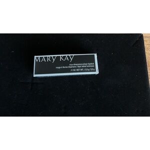 New in box Mary Kay true dimensions lipstick